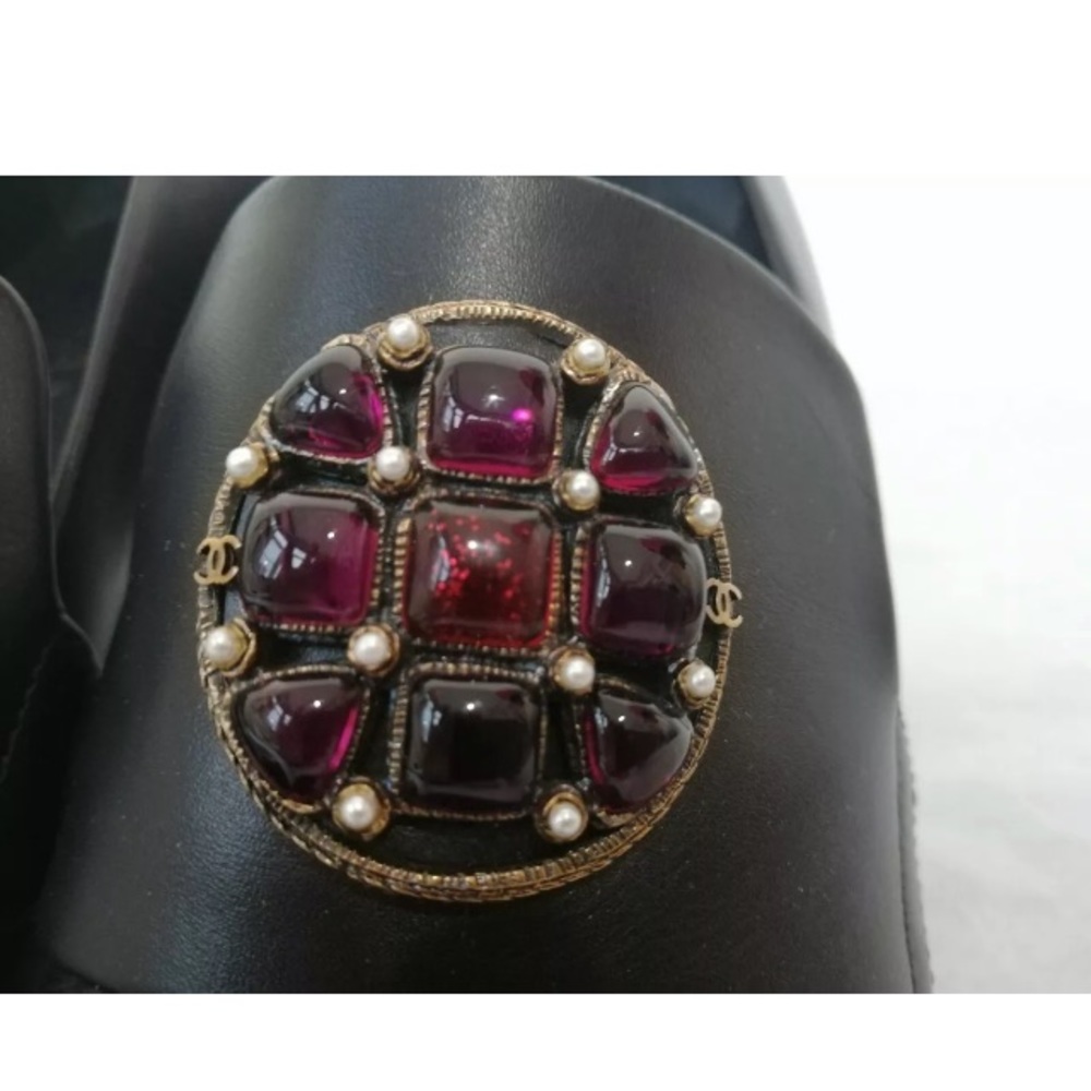 CHANEL Black Leather Round Toe Heels Shoes It 39.5